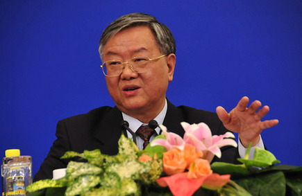 吳明江:提升基層醫(yī)療服務(wù)人員能力緩解看病難