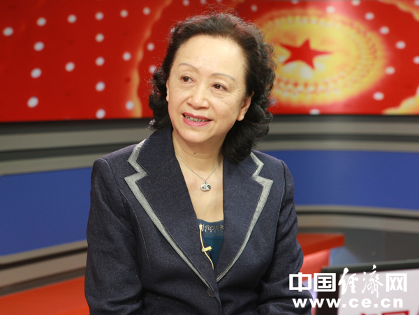 張抗抗:實(shí)體書店是城市文化地標(biāo) 政府應(yīng)扶一把