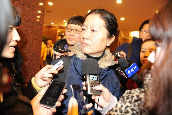 iPhone受寵!看看兩會記者的采訪工具