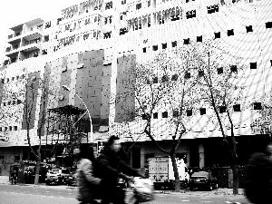 河北原官員造假爭富商財產(chǎn) 數(shù)億遺產(chǎn)人間蒸發(fā)