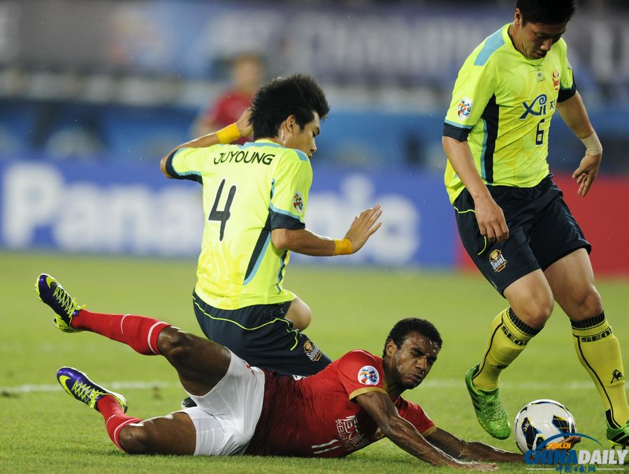 2013亞冠決賽：廣州恒大創(chuàng)造歷史 主場(chǎng)平首爾FC總比分3:3奪冠