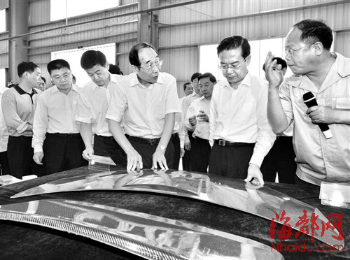 尤權(quán):把資金用在民生工作關(guān)鍵處省委省政府工作檢查總結(jié)會(huì)在平潭召開