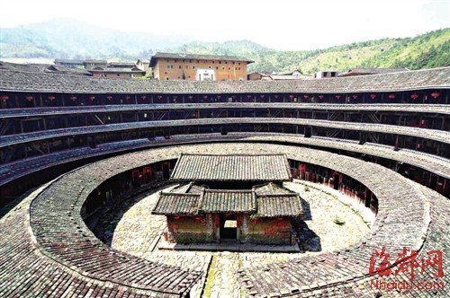 莫言《藏寶圖》將開拍 選中龍巖土樓作主拍攝點(diǎn)