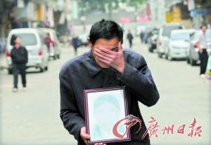 28天輸液330升花45萬衛(wèi)生部關(guān)注天價(jià)藥費(fèi)