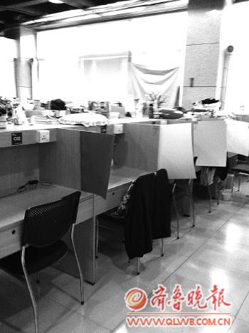 大學(xué)自習(xí)室包月360元 學(xué)生稱(chēng)生意火有錢(qián)買(mǎi)不到?