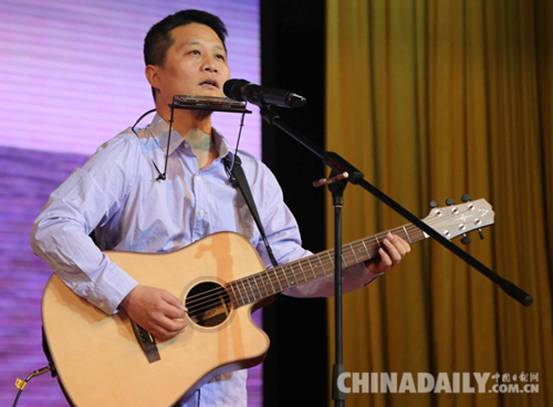 第五屆海子詩(shī)歌藝術(shù)節(jié)在秦皇島海港區(qū)舉行