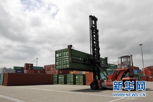 評(píng)論：經(jīng)濟(jì)穩(wěn)中向好 轉(zhuǎn)型更待發(fā)力