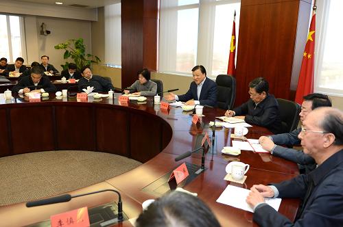 劉云山：深入調(diào)研問計于民 為群眾路線教育實踐活動做好準(zhǔn)備