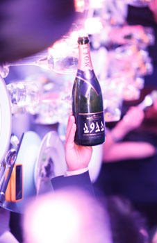 酩悅香檳從上海“啟航” 展開(kāi)環(huán)球歡慶旅程