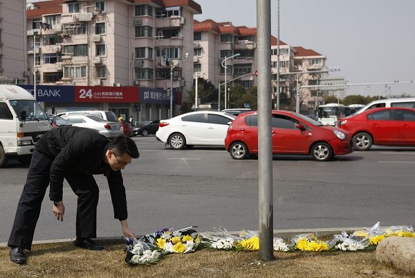 交警茆盛泉追悼會(huì)今天下午2點(diǎn)在龍華殯儀館舉行