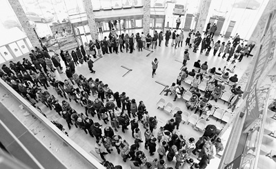 凌晨去掛號建檔擠破頭 龍年生子難應(yīng)該怎么辦？