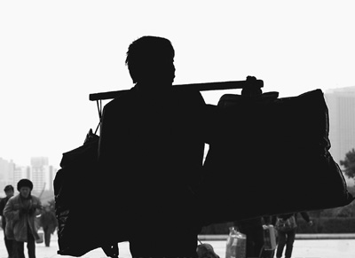 政協(xié)委員建言新生代農(nóng)民工市民化:明確政治定位