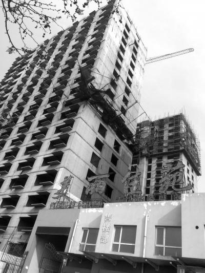 山西官員倒手土地開發(fā)房地產(chǎn) 違規(guī)辦證一路綠燈