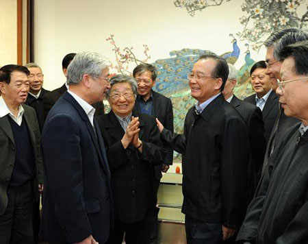 溫家寶聽取浙江沿海綜合開發(fā)戰(zhàn)略研究項(xiàng)目成果匯報(bào)