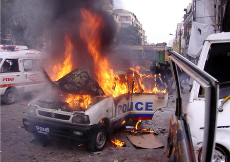 巴基斯坦卡拉奇爆炸死亡人數(shù)上升至33人