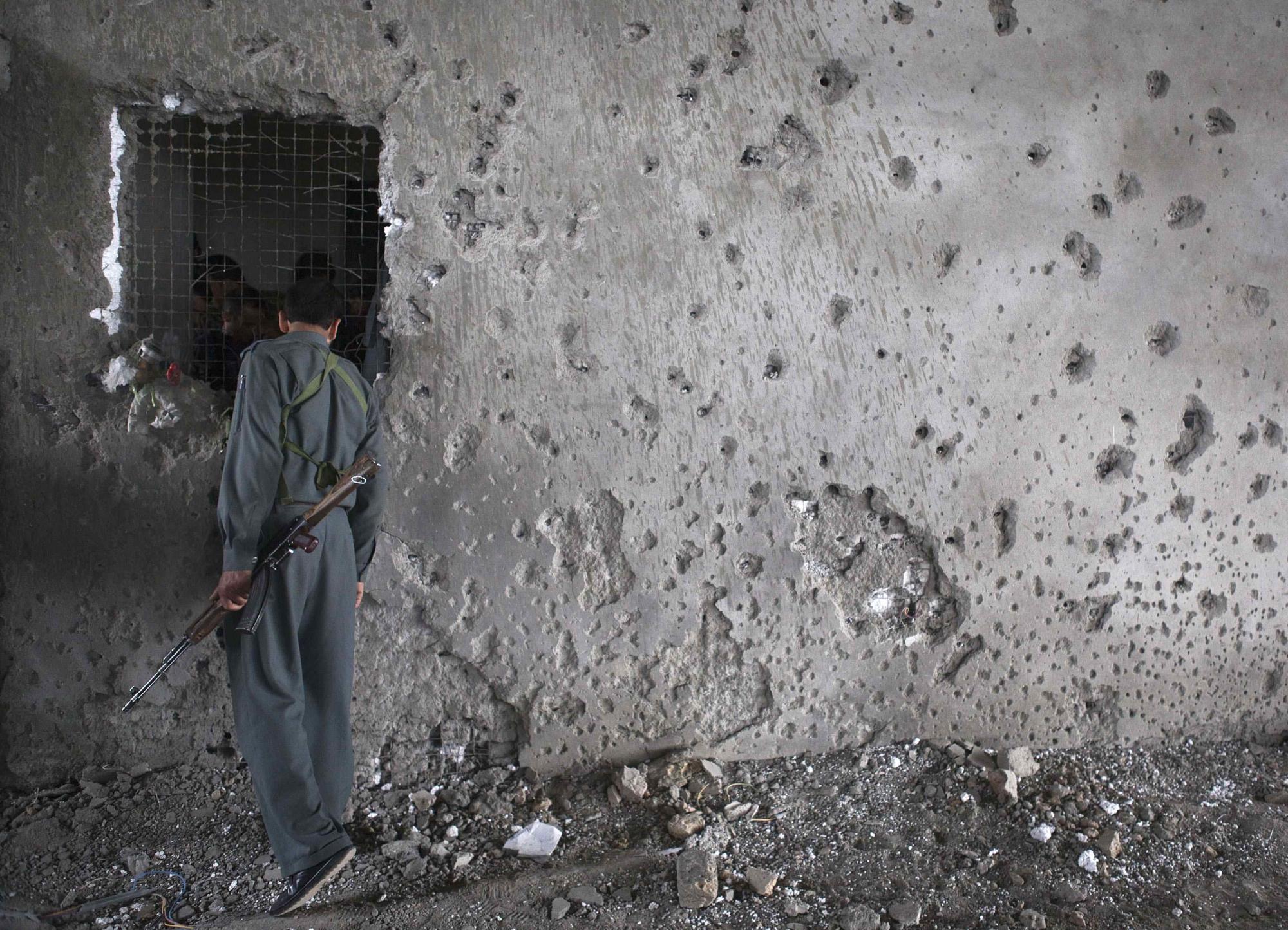 喀布爾襲擊事件終結(jié)束 “耗時最長”、30余人死傷