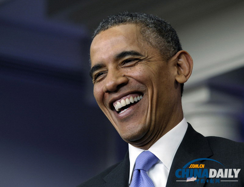 奧巴馬舉行年終新聞發(fā)布會 笑容滿面心情不錯