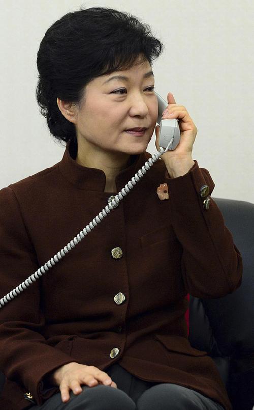 奧巴馬致電樸槿惠 討論共同應(yīng)對(duì)東北亞安全危機(jī)