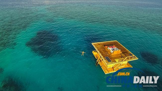 與魚(yú)共舞 非洲第一家水下酒店客房開(kāi)張