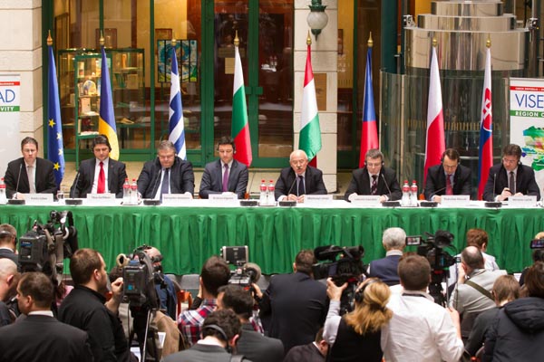 烏克蘭政府稱(chēng)急需350億美元援助 否則將陷深淵