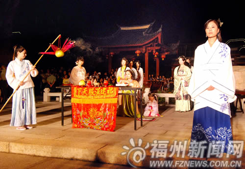 祭月神誦詩篇放河燈　榕安泰河畔中秋夜古韻悠悠