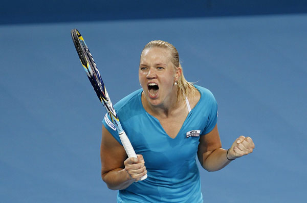 Clijsters eases into semis, Kanepi upsets Petkovic Clijsters eases into semis, Kanepi upsets Petkovic